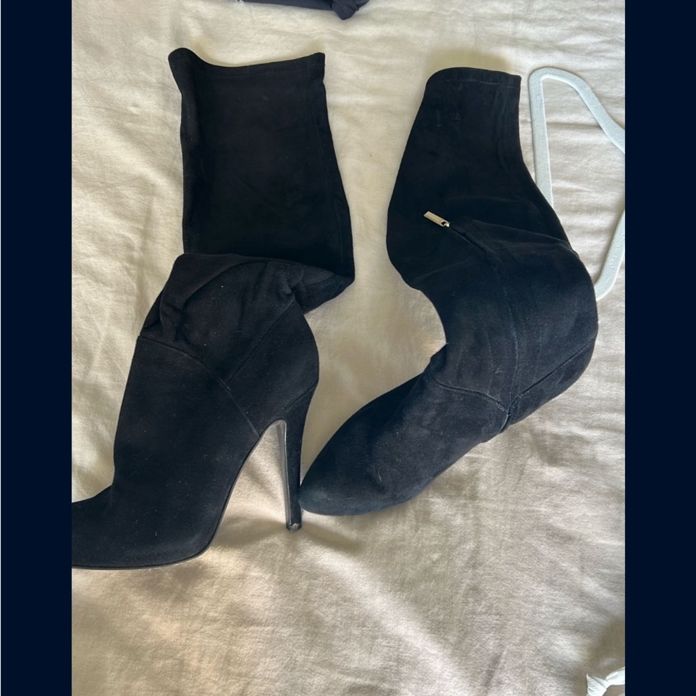 Chic Black Heeled Boots for Women